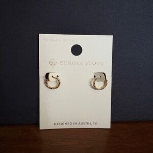 Kendra Scott Maeve Huggie Earrings